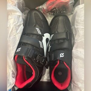 Peloton cycling shoes